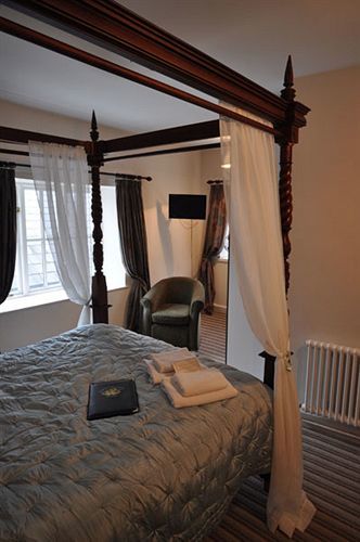 Northover Manor Country house *